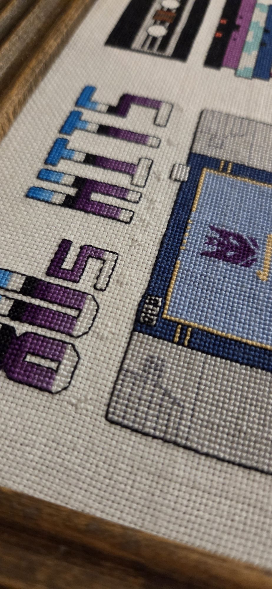 Close up of the backstitching for "SOUNDWAVE" Close up of the backstitching for "SOUNDWAVE"